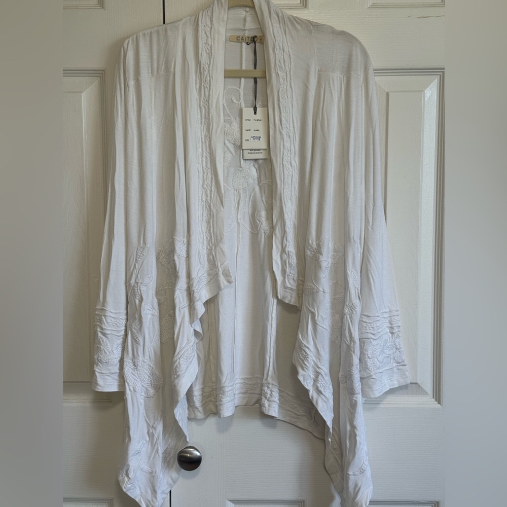 New – Ciate embroidered open front drape cardigan, BOHO LIGHTWEIGHT. S